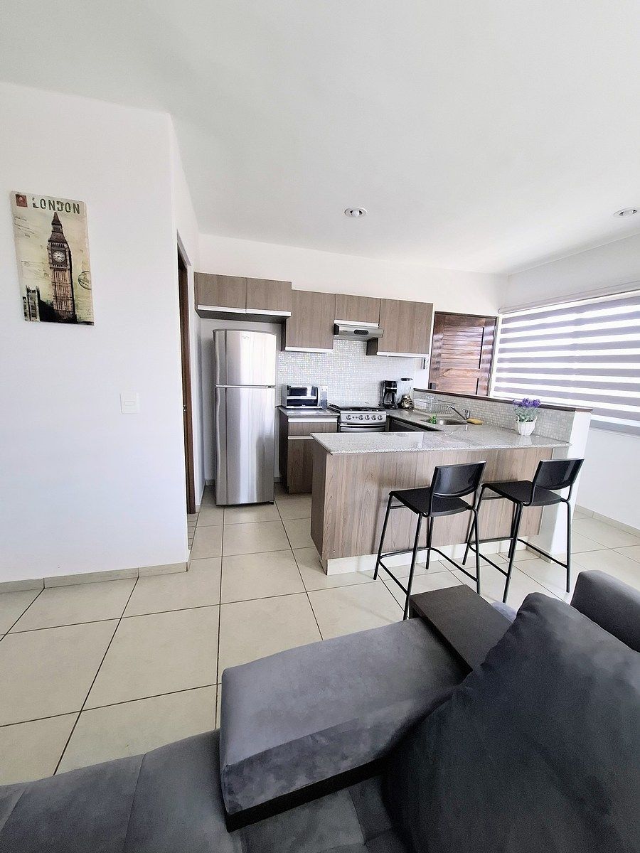 ESPECTACULAR DEPARTAMENTO EN VENTA CON ROOF A UNOS PASOS DEL ITESO EN COTO CON S - foto 2