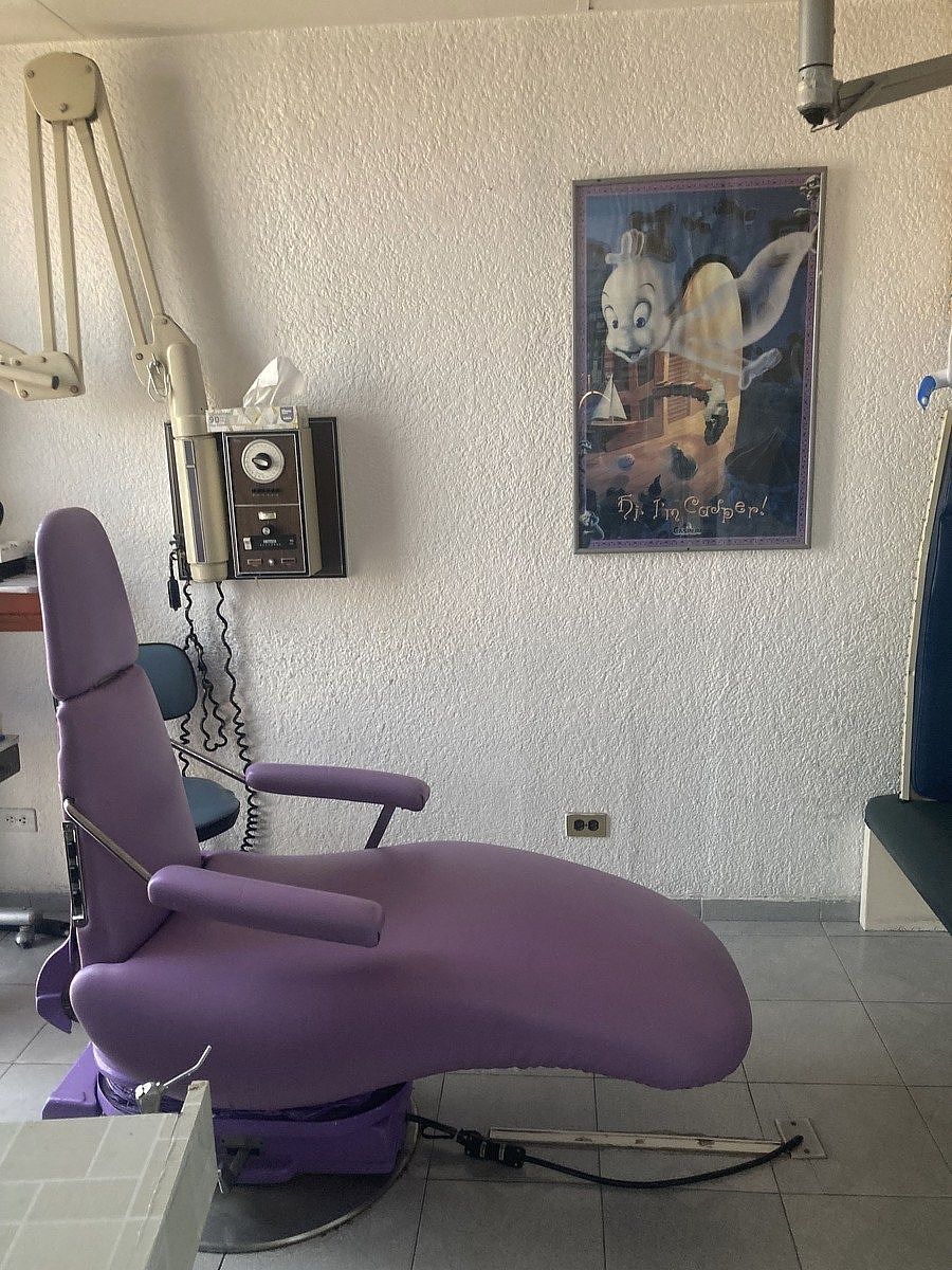 2 de 6: Consultorio Centro Médico Palmas Rayo Vende ®