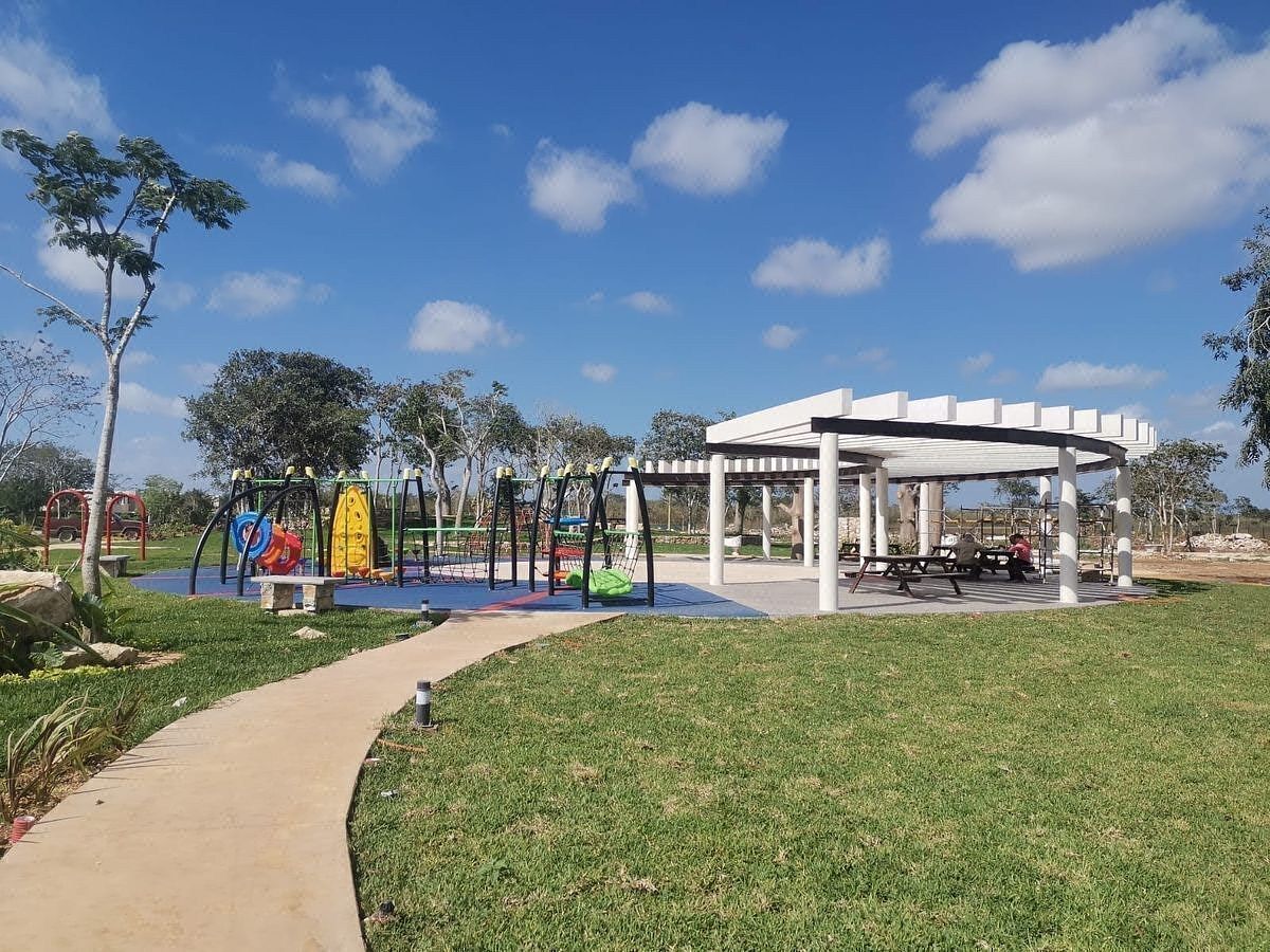 Casa en Venta con Alberca en Privada, Merida, Yucatán Conkal con Ameindades