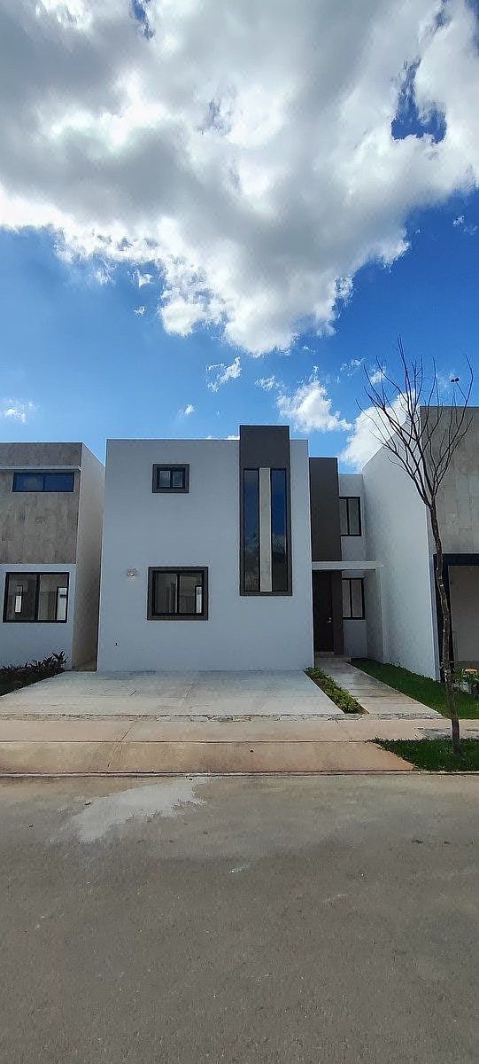 Casa en Venta en Privada, un Piso en Merida, Yucatán Conkal, una Planta