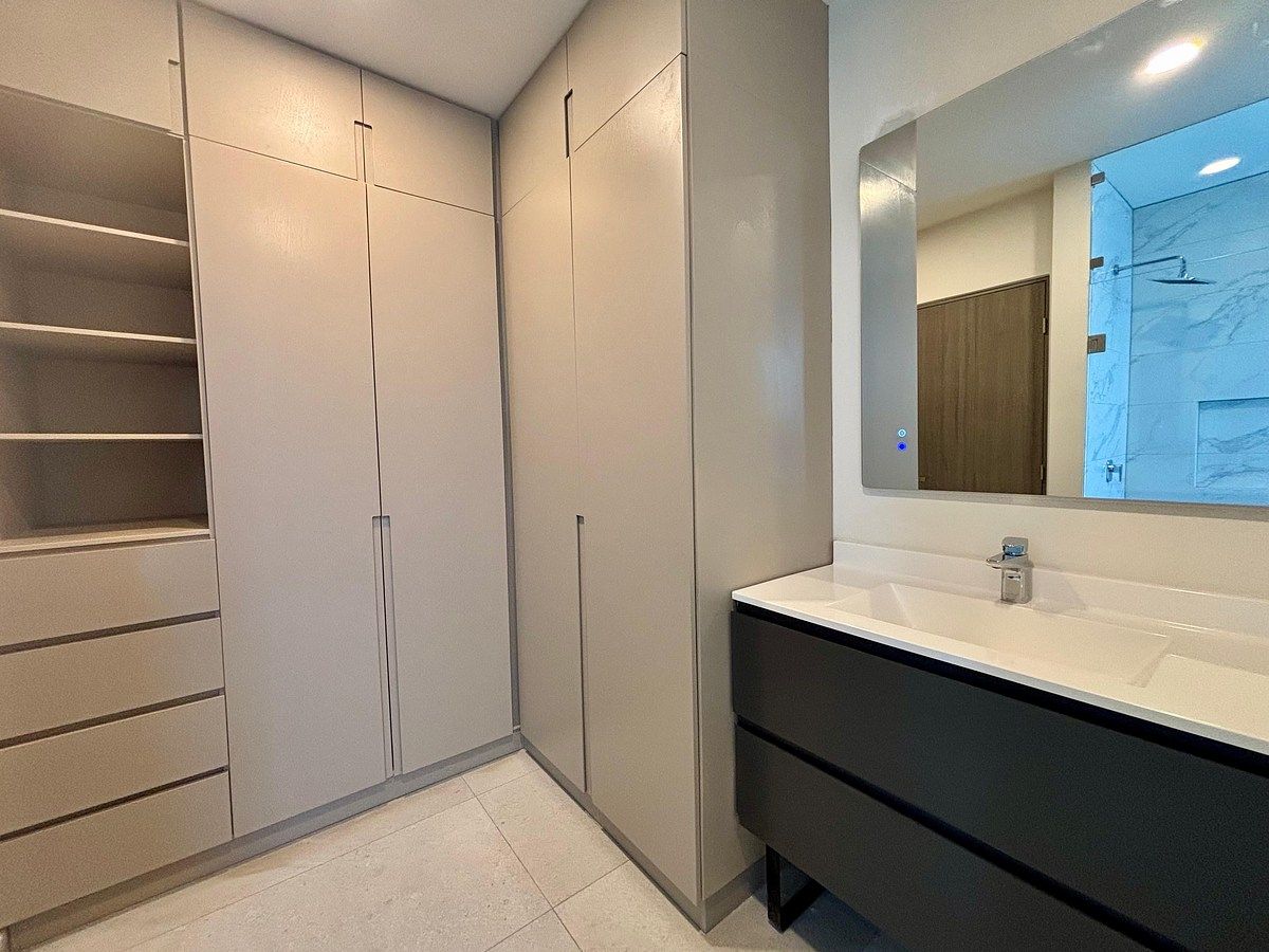 7 de 17: Baño/Vestidor recámara principal