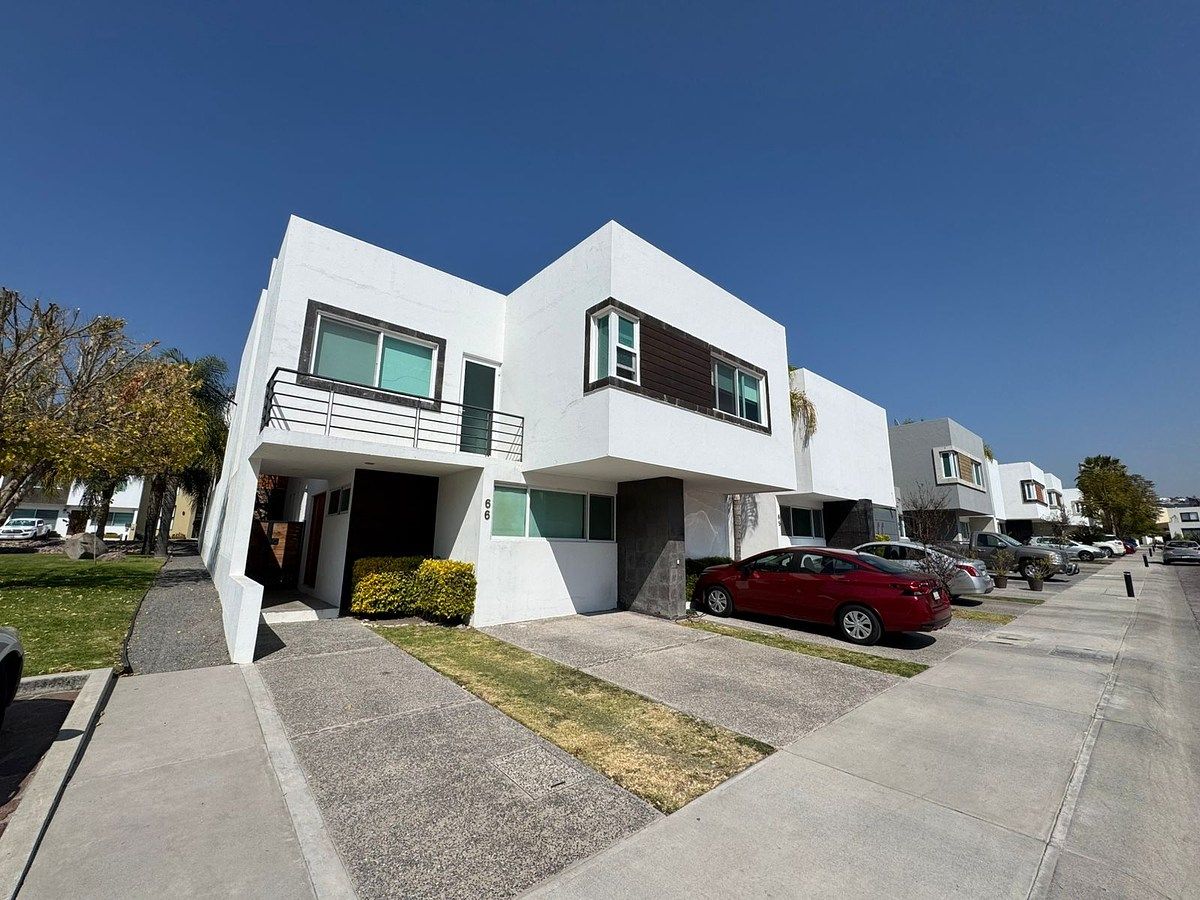 Venta de Casa en Cañadas del Lago, Corregidora Queretaro, foto 1 de 25