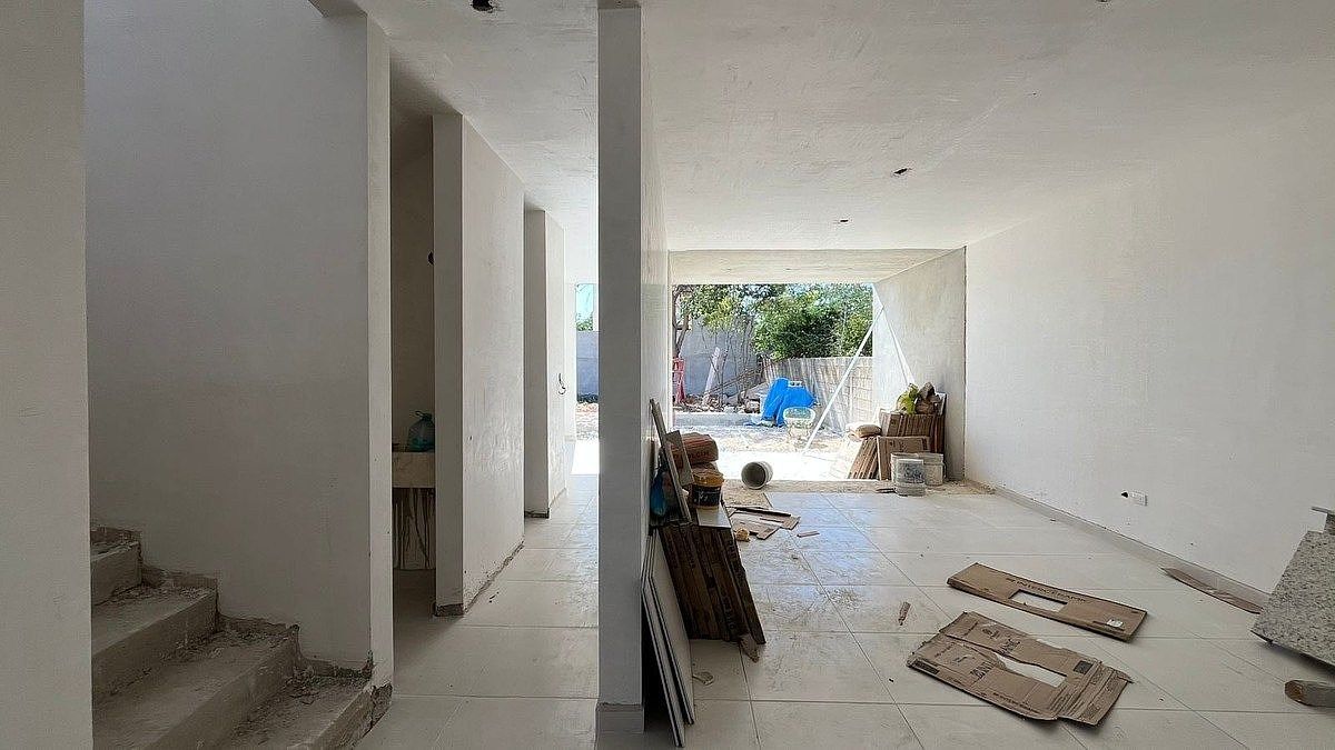 14 of 18: AVANCE DE OBRA