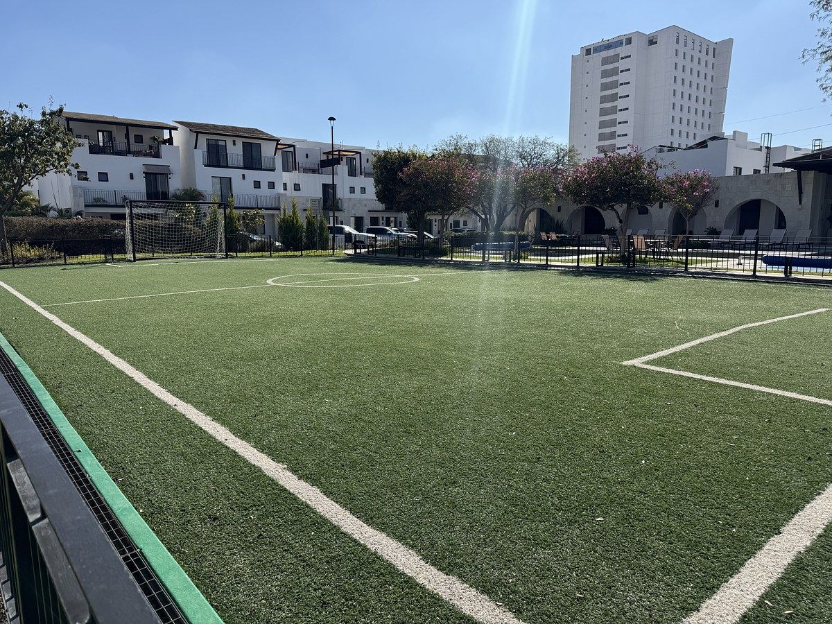 17 of 21: cancha de fut