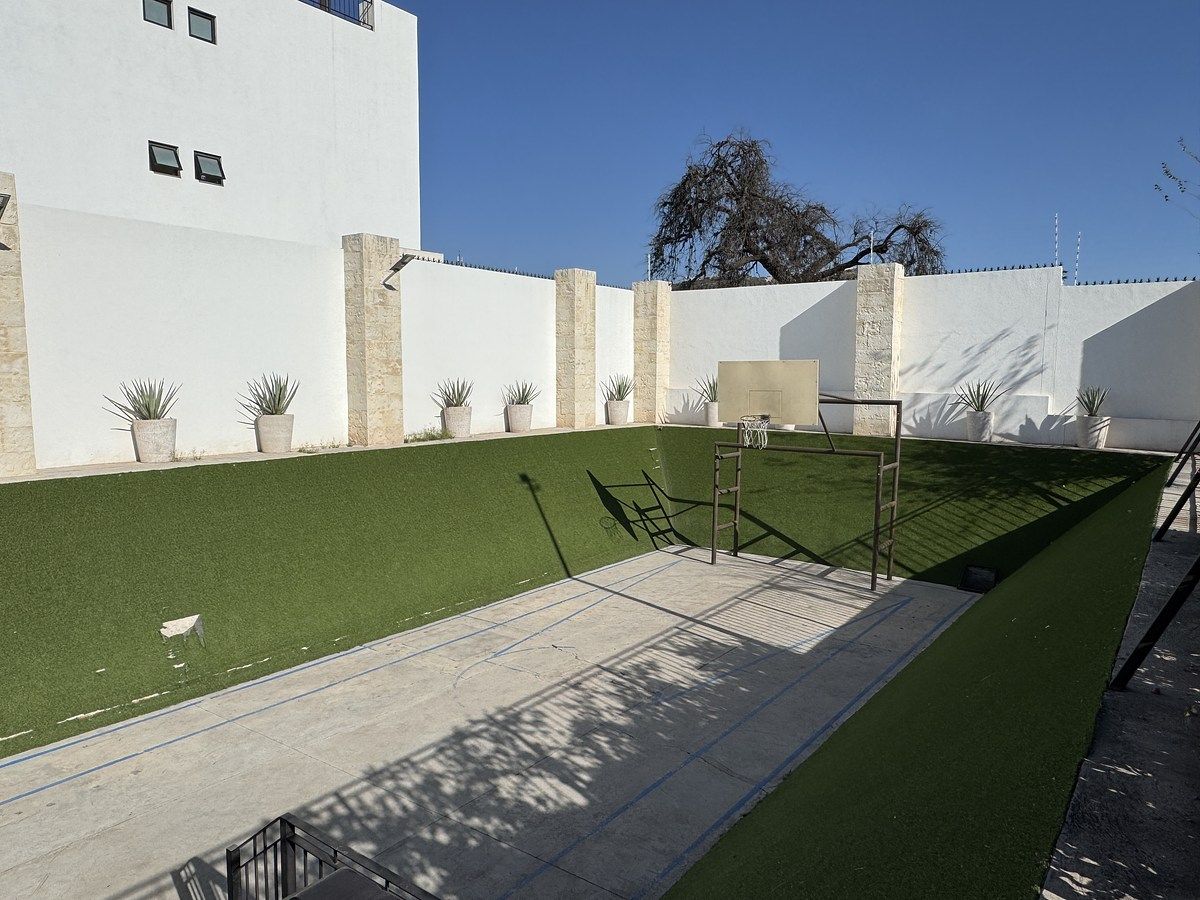 20 of 21: cancha de basket