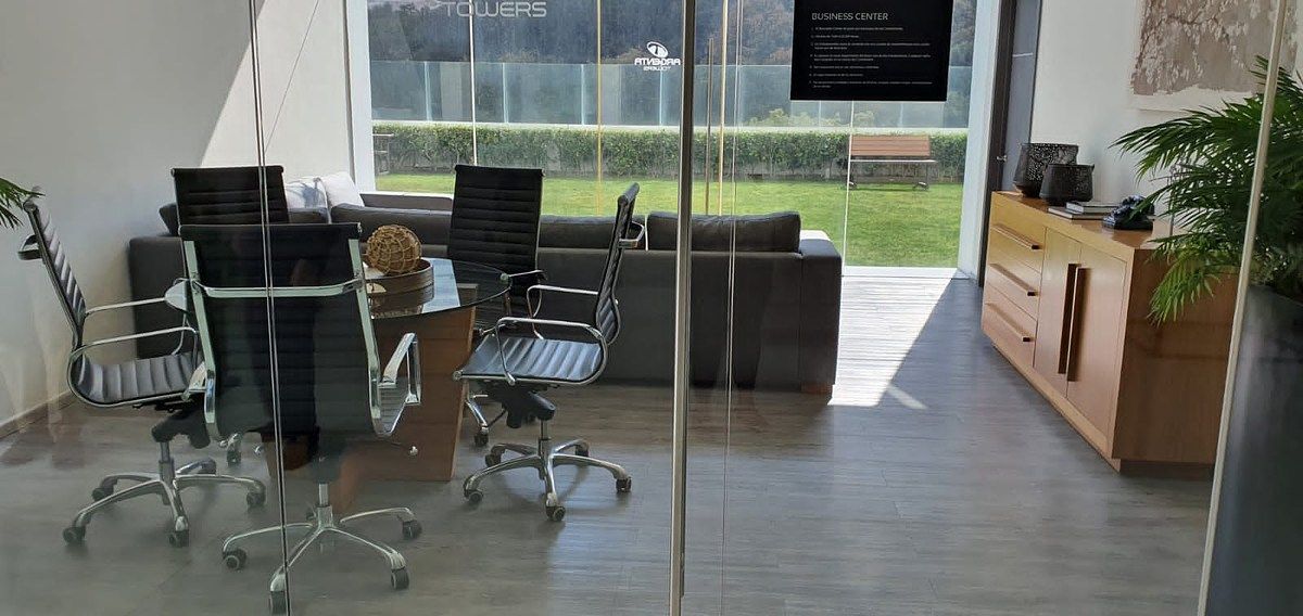 11 de 34: Sala de Juntas Común