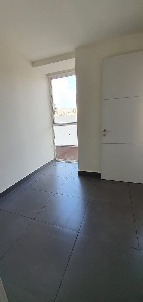 20 de 34: Cuarto de Servicio