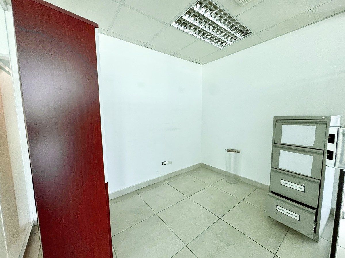 Oficina en Bella Vista, Santo Domingo Centro (Distrito Nacional), foto 6 de 10