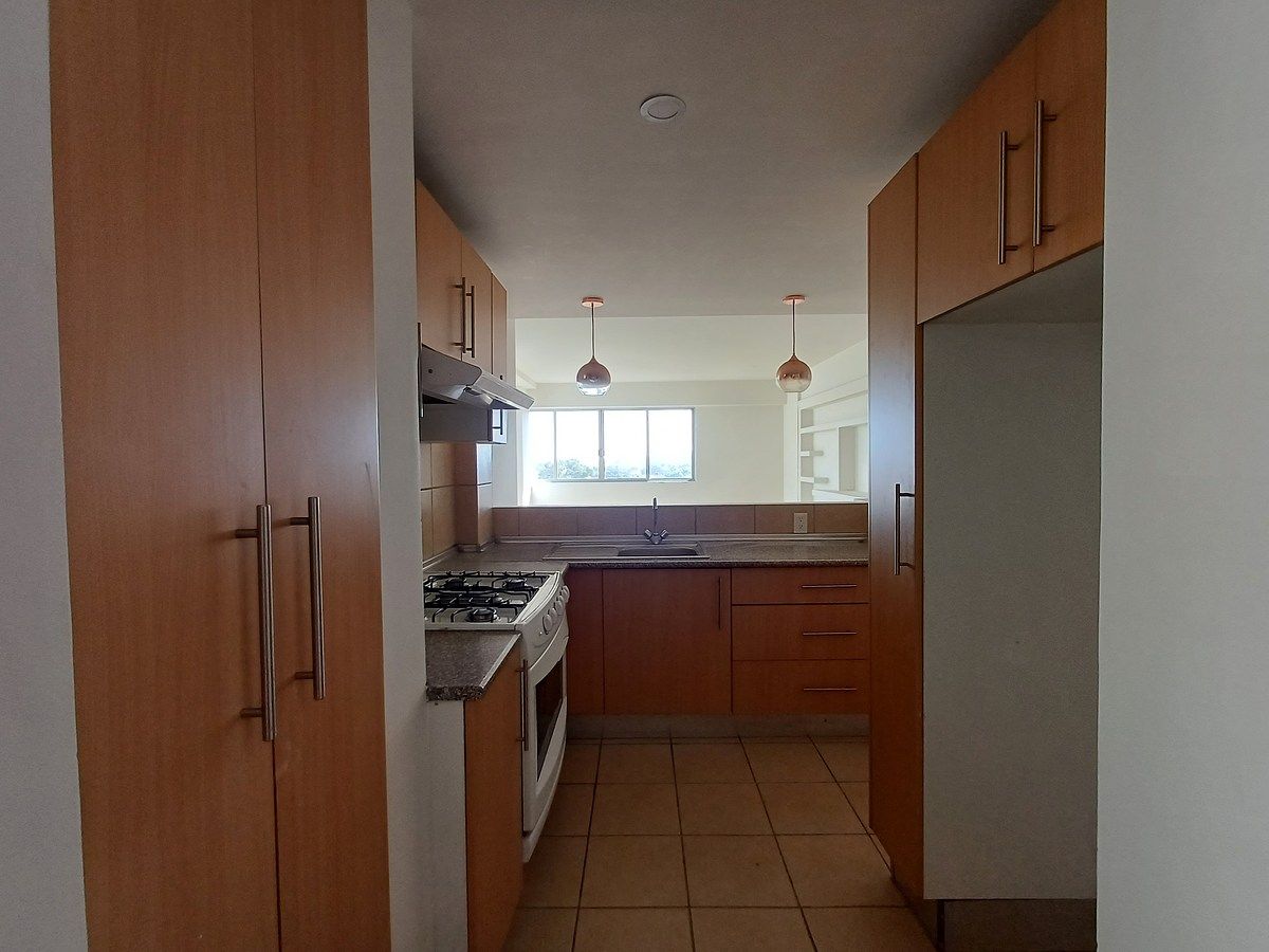 9 of 21: Cocina integral