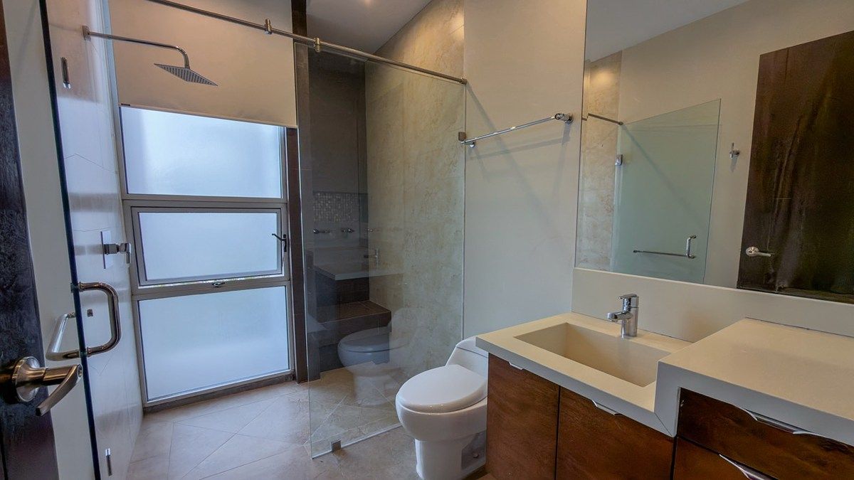 17 de 24: baño recámara secundaria 2