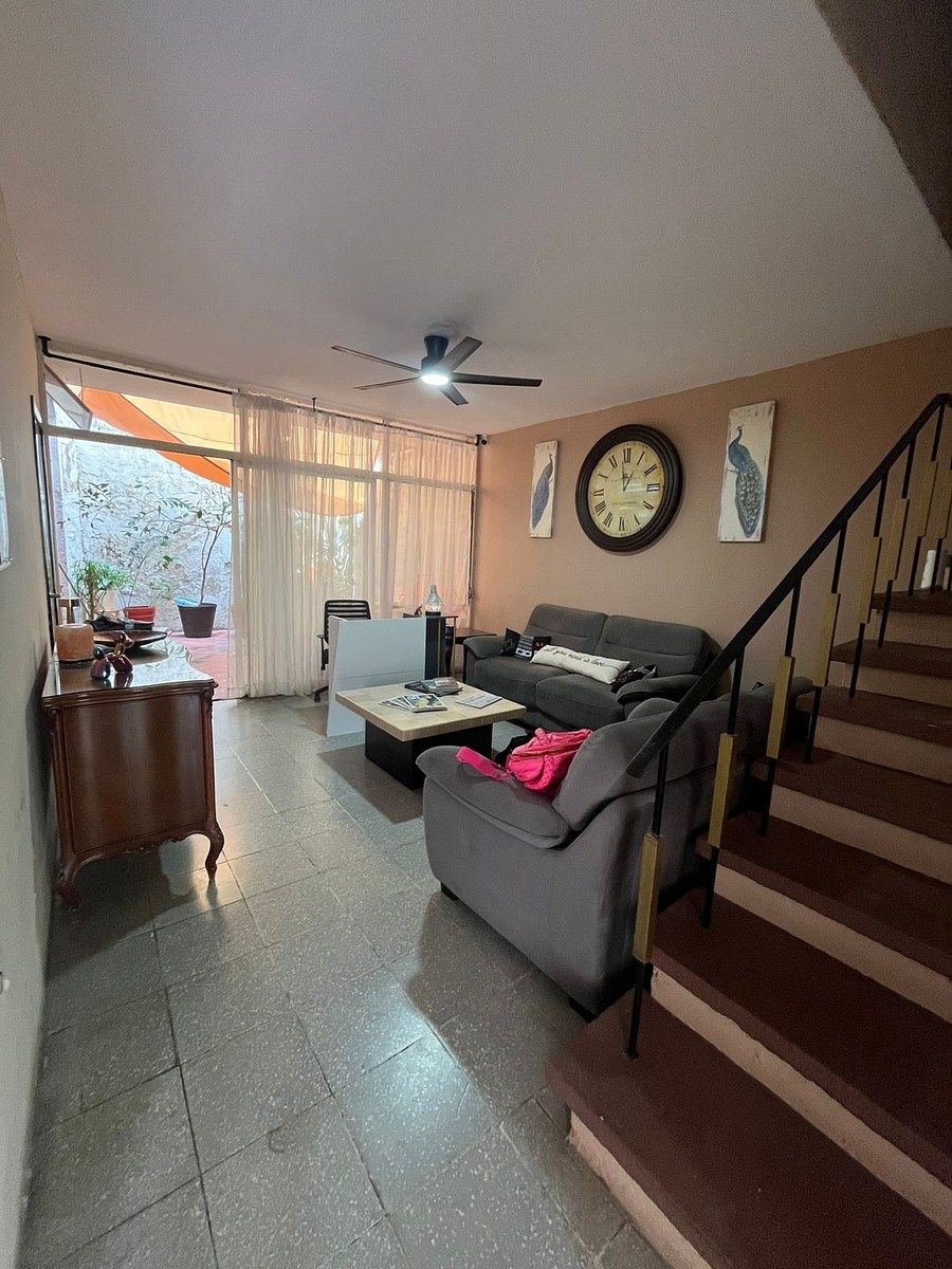 3 of 19: Sala/comedor