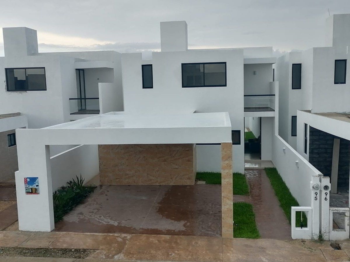 Casa en Venta con piscina dentro de Privada y amenidades, Cholul Mérida Yucatán - foto 1