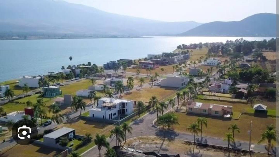 Terreno Frac. Tres Reyes Cajititlan a 1 cuadra de Laguna - foto 3