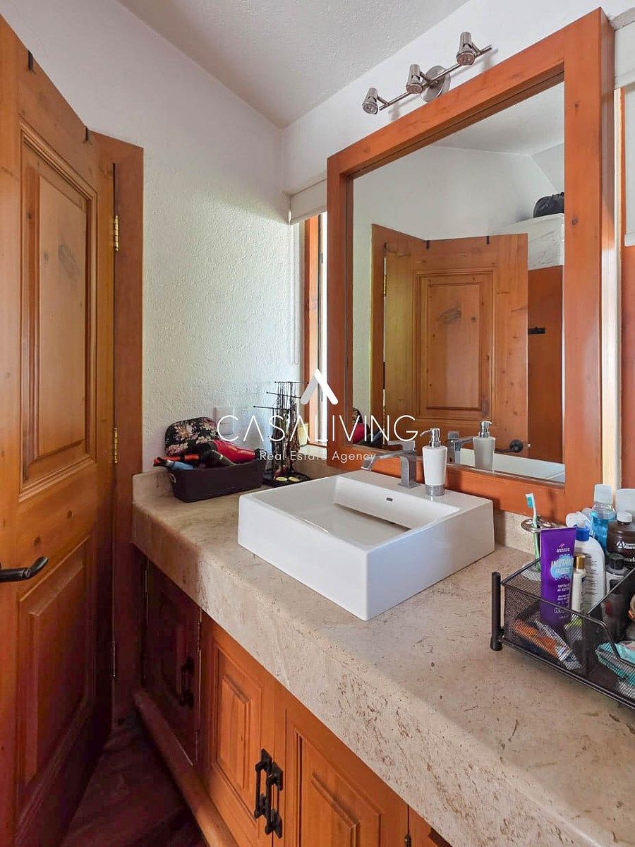 20 de 25: Baño de recámara secundaria