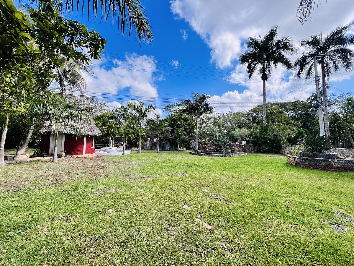 RANCH WITH TWO SMALL HOUSES, 5 CABINS, PALAPA, AND PARTY ROOM IN TAHMEK, YUC. - foto 1
