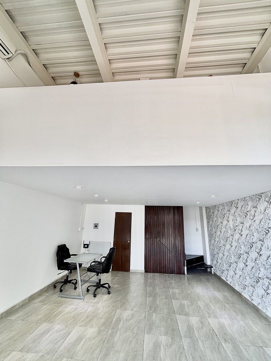 2 de 17: En 1er nivel de plaza Master