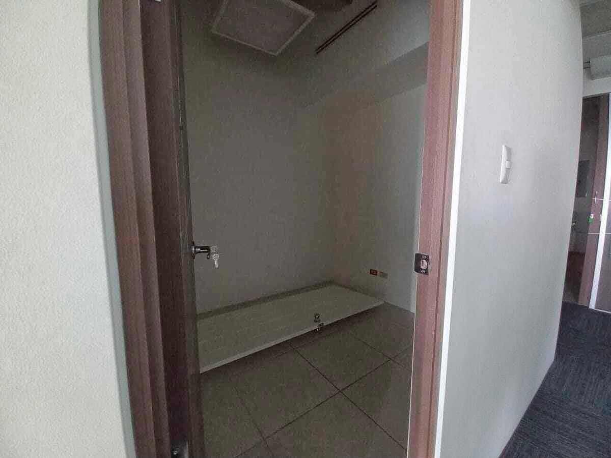Oficina en Zona 10, Guatemala, foto 24 de 25