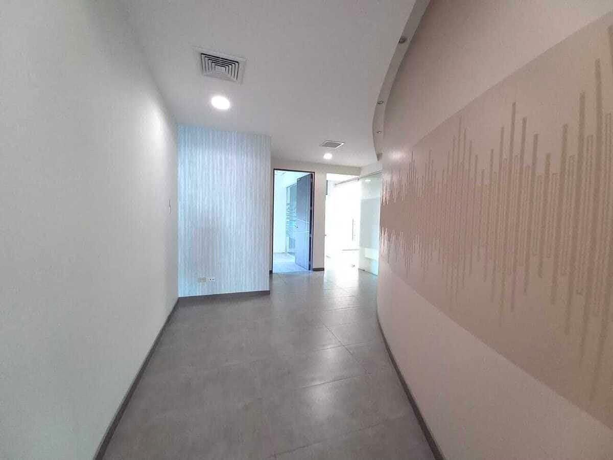 Oficina en Zona 10, Guatemala, foto 7 de 25
