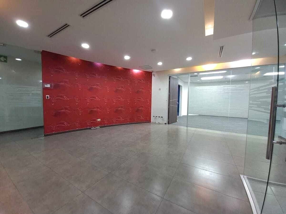 Oficina en Zona 10, Guatemala, foto 10 de 25