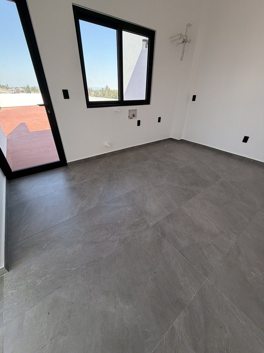 10 of 15: Cuarto de Lavado