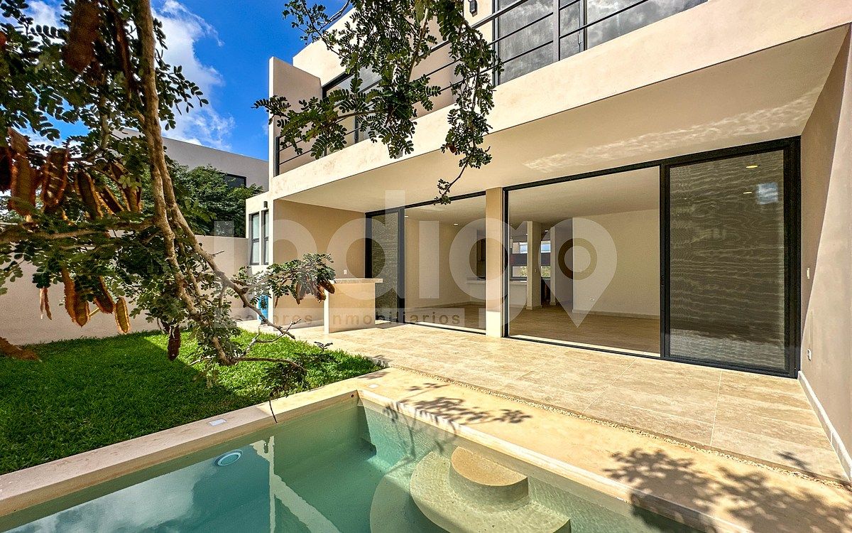 40 de 50: Fachada Trasera