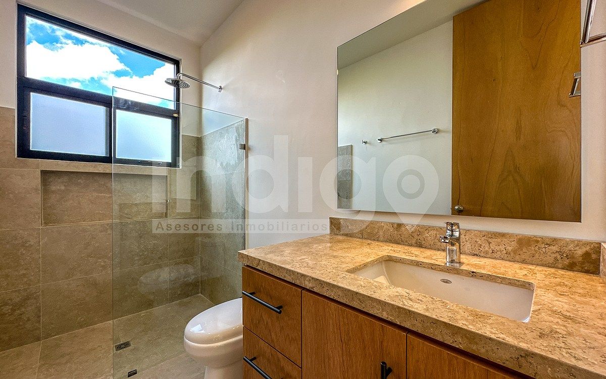 38 de 50: Baño Recámara Secundaria 3