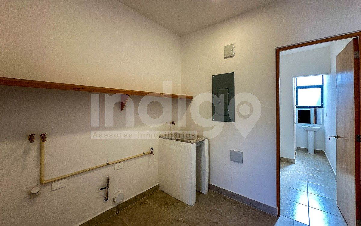 41 de 50: Cuarto de Lavado