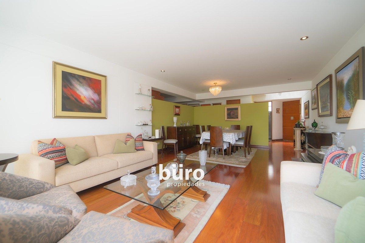 3 de 25: Sala comedor