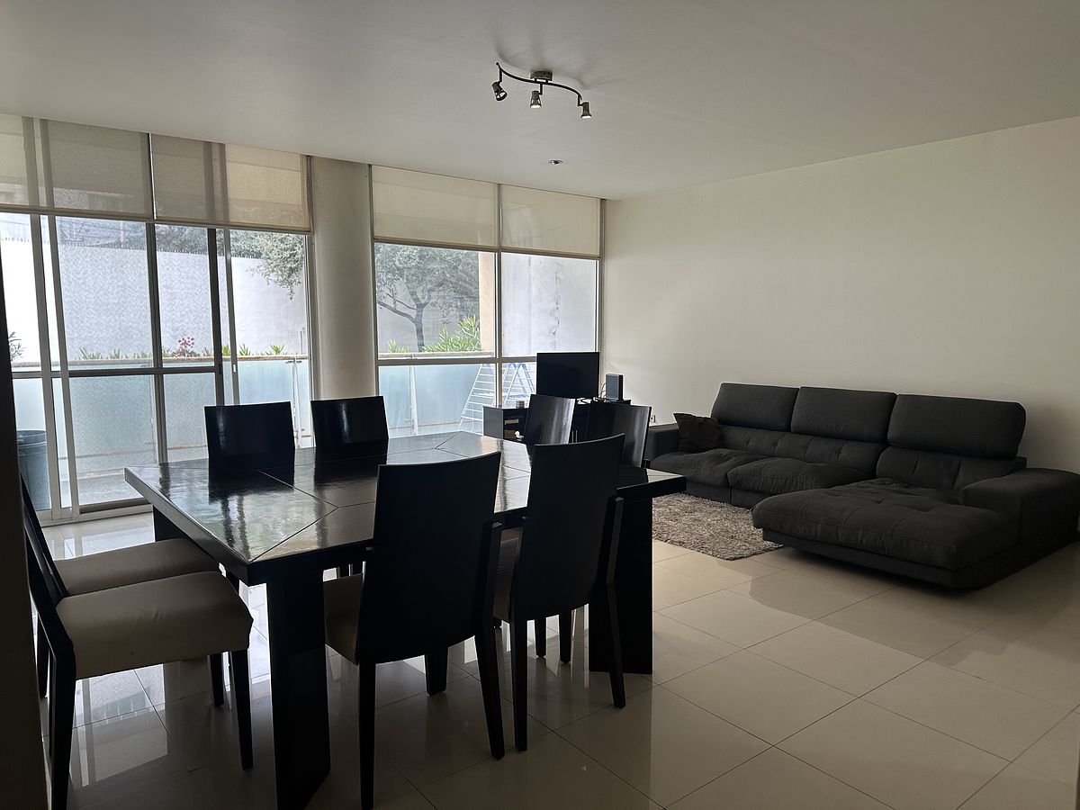 3 de 13: Area social