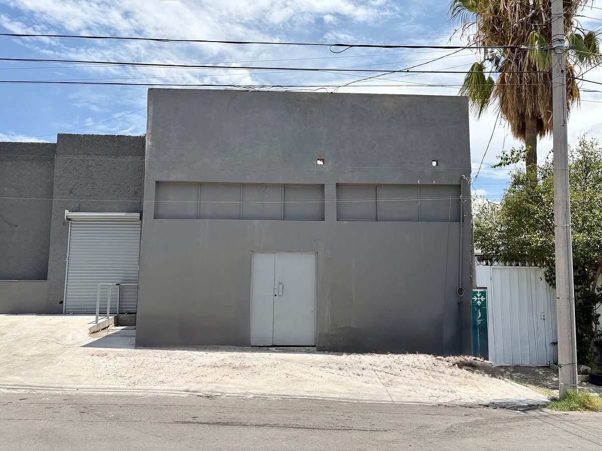 Retail Space in San Felipe I, Chihuahua, photo 2 of 9