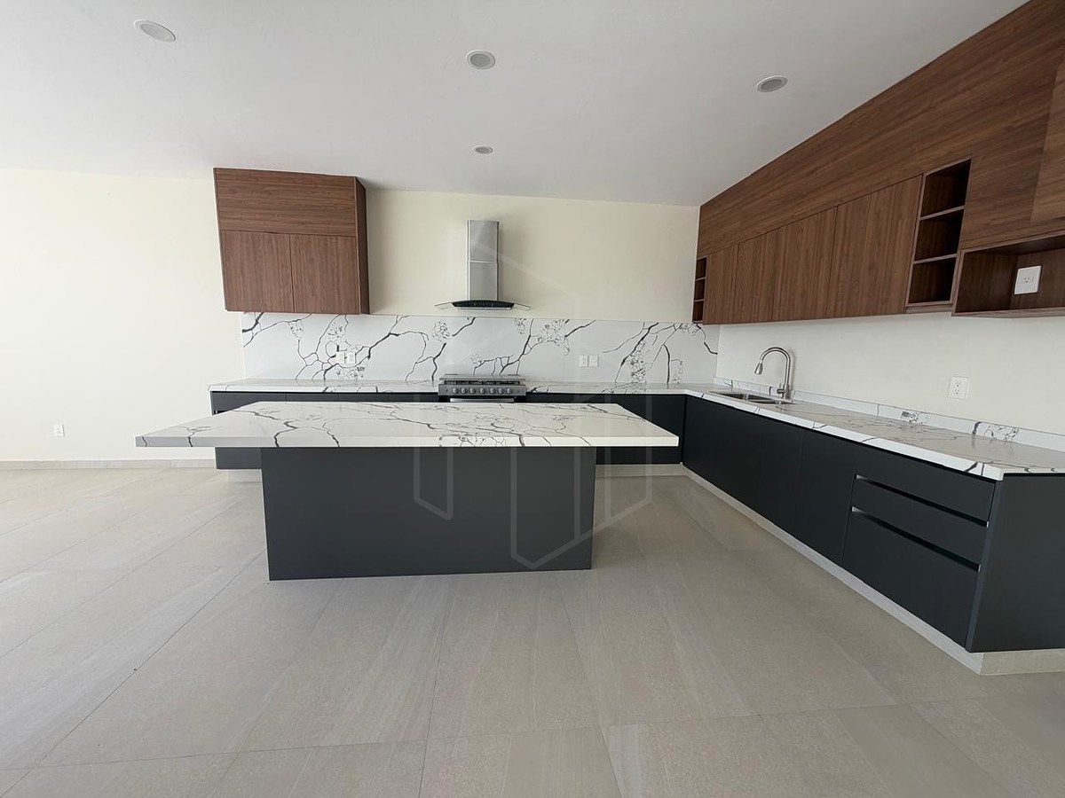 Casa en Venta -Valle Imperial, Zapopan. - foto 2