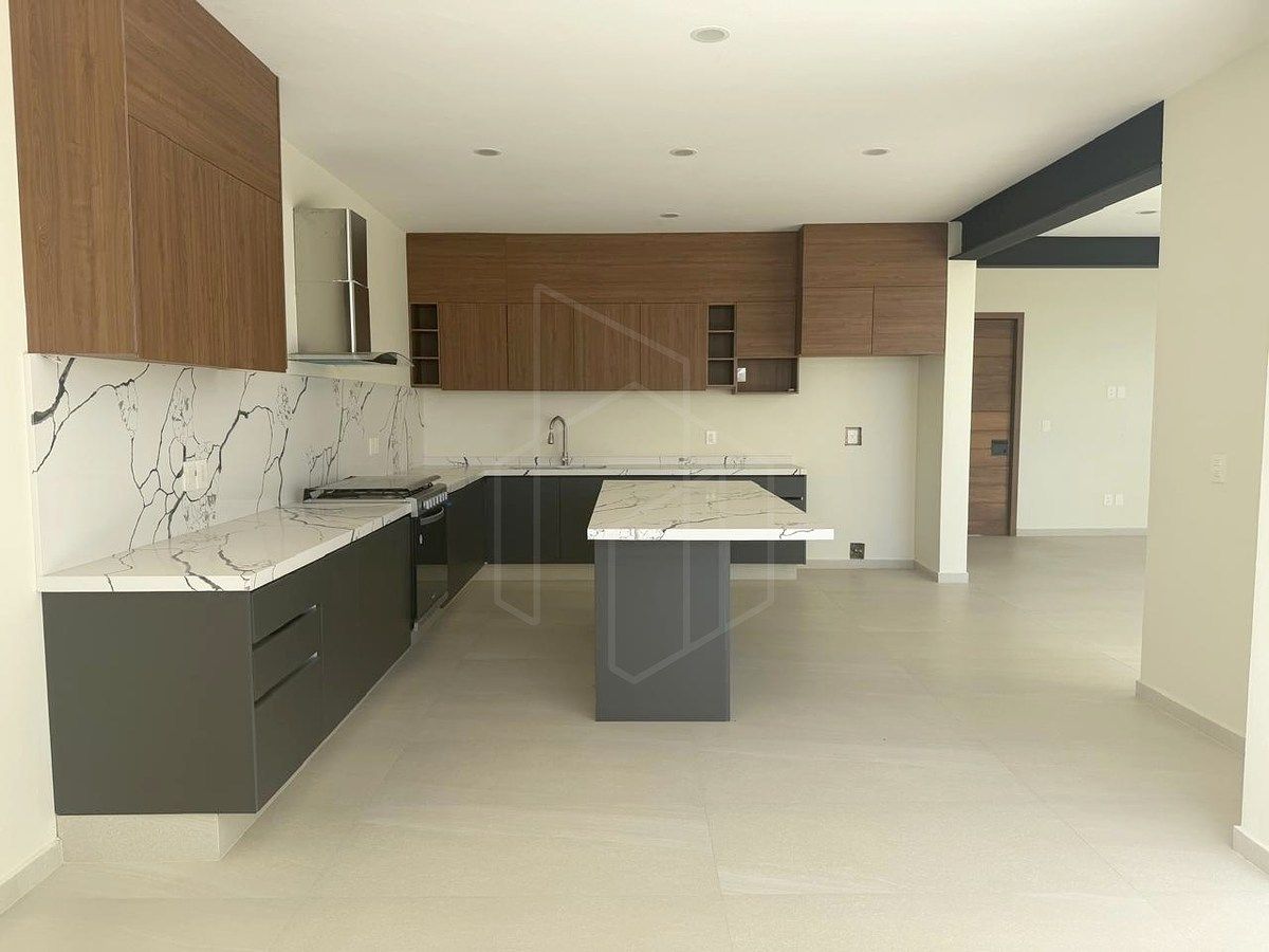 Casa en Venta -Valle Imperial, Zapopan. - foto 3