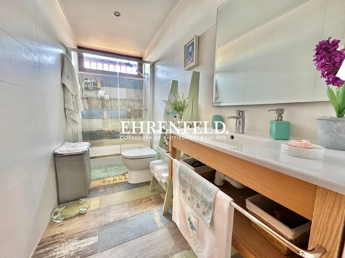 30 de 40: Baño pasillo.