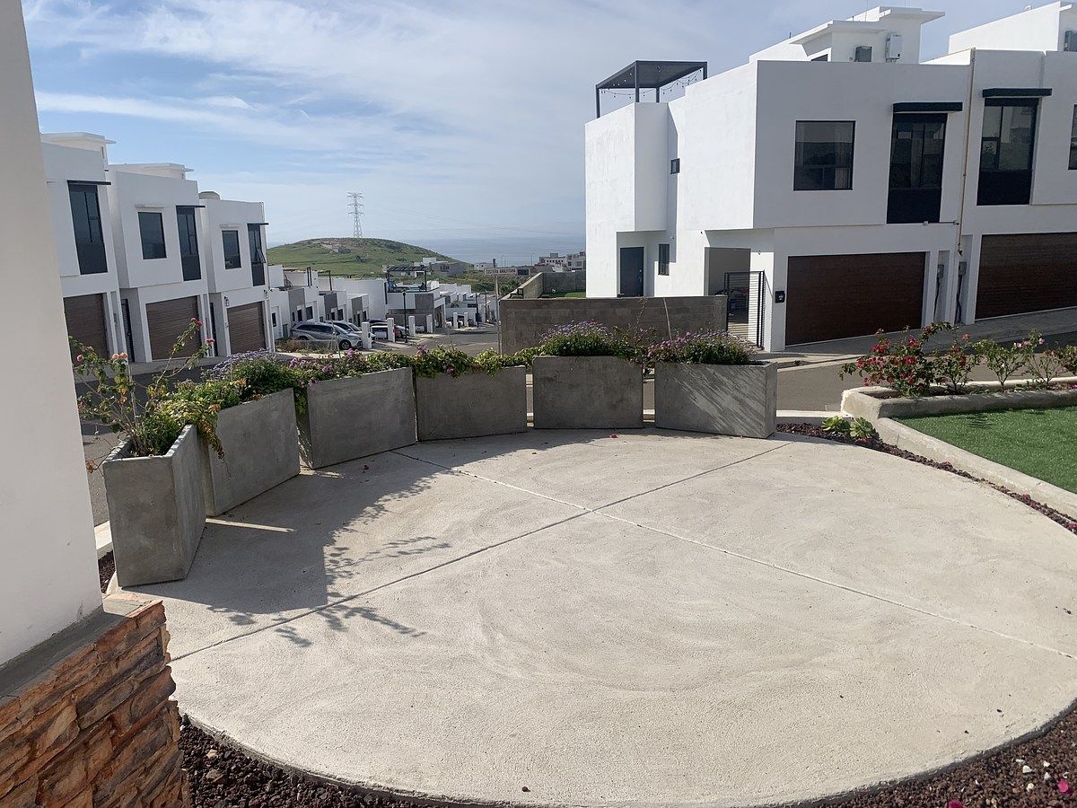 14 of 20: Area de Grill