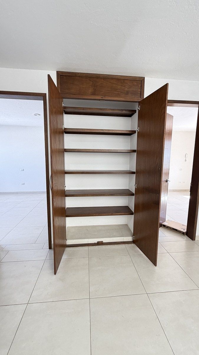 25 de 47: Closet de Blancos