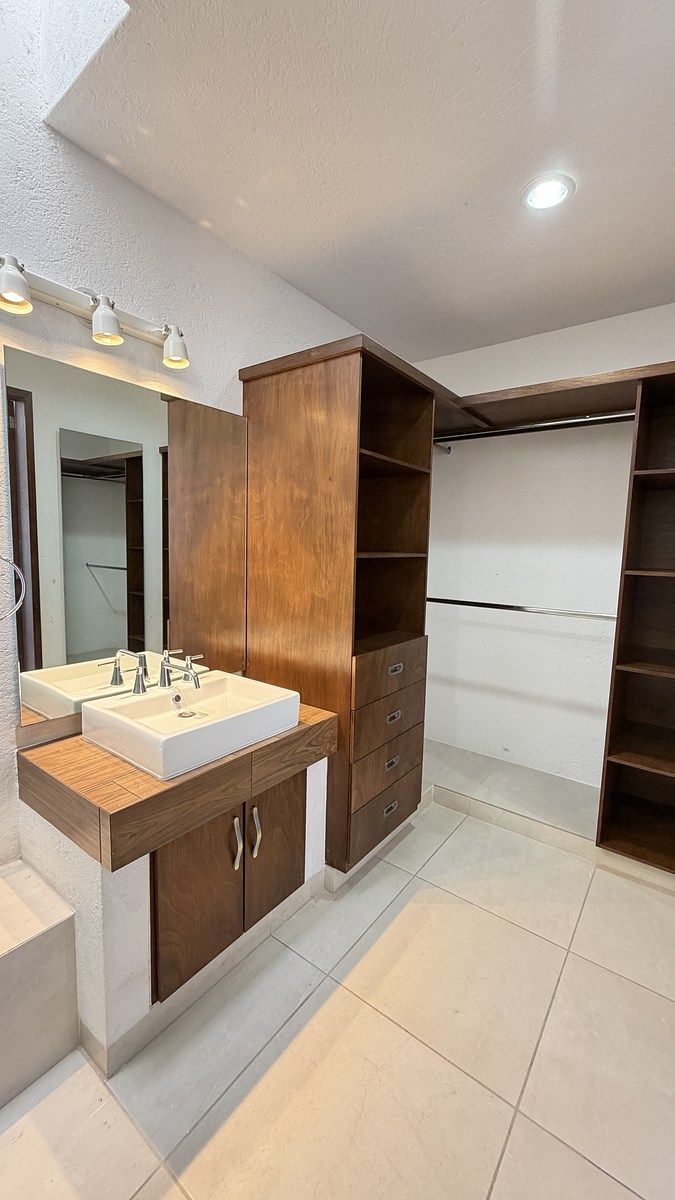 29 de 40: Vestidor Recámara 1