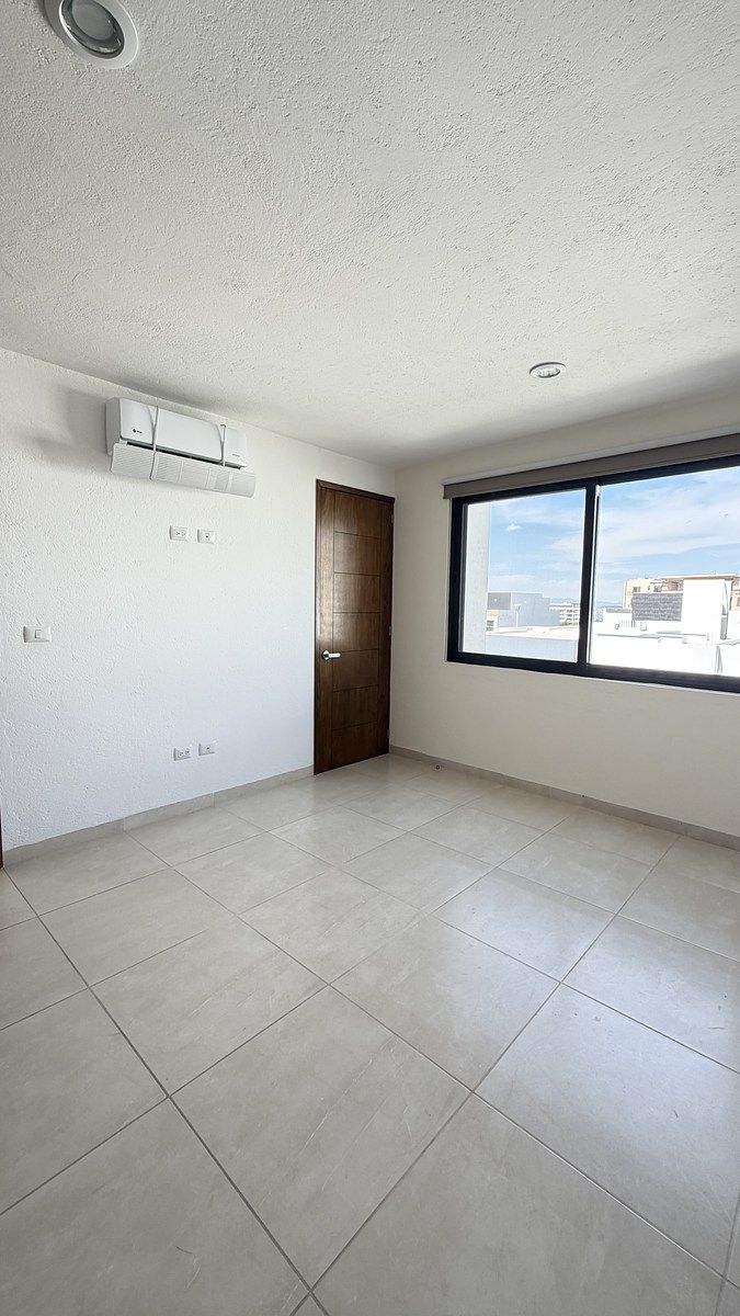 32 de 47: Recámara 2