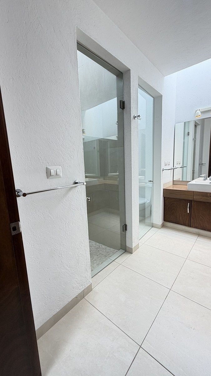 36 de 47: Baño Recámara Principal