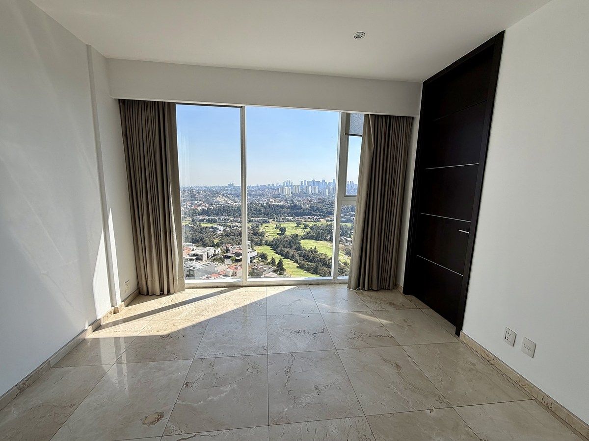 11 of 20: Recámara secundaria