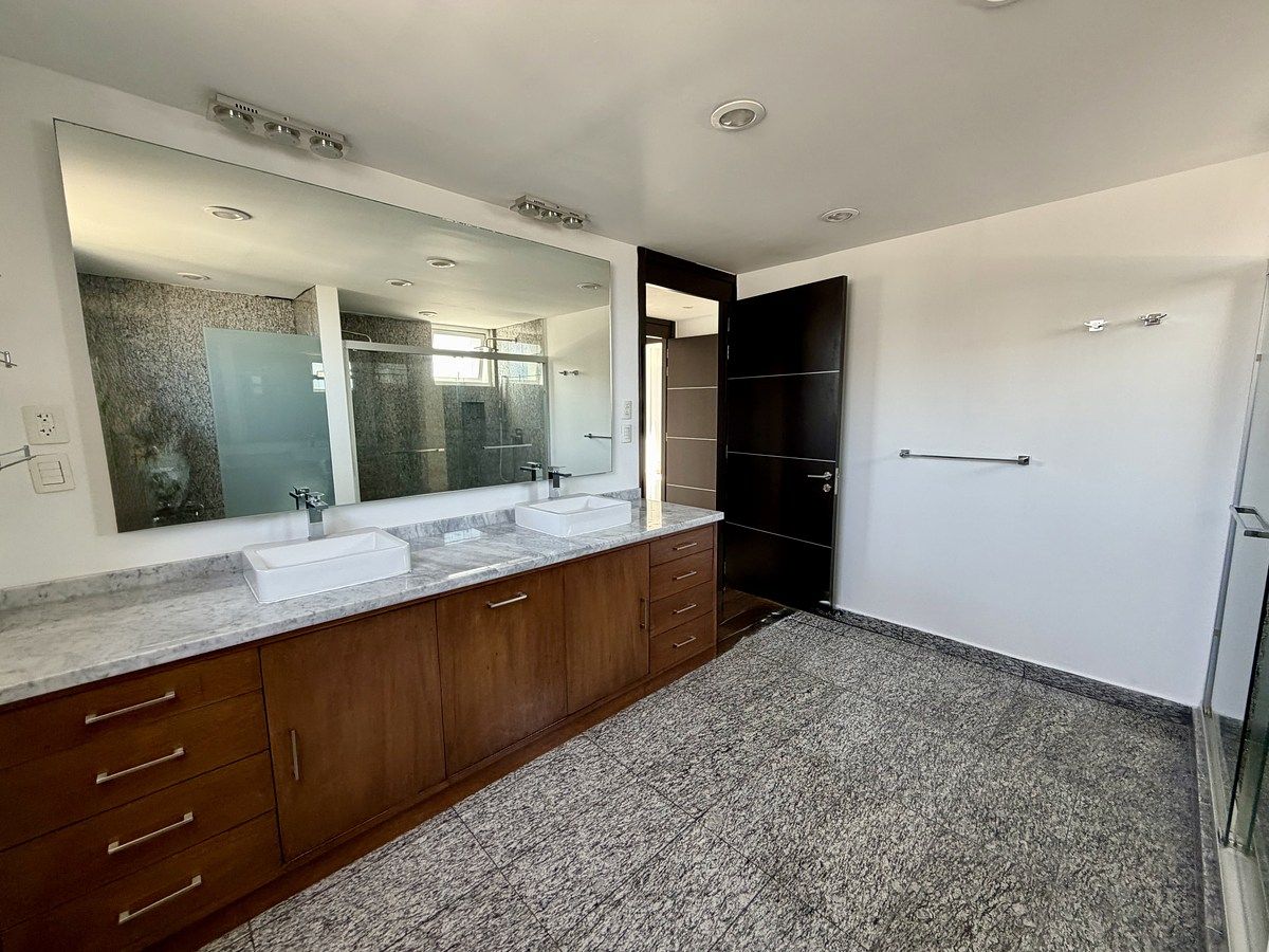 6 de 20: Baño rec principal