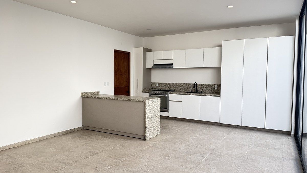 4 de 21: Cocina y Estancia