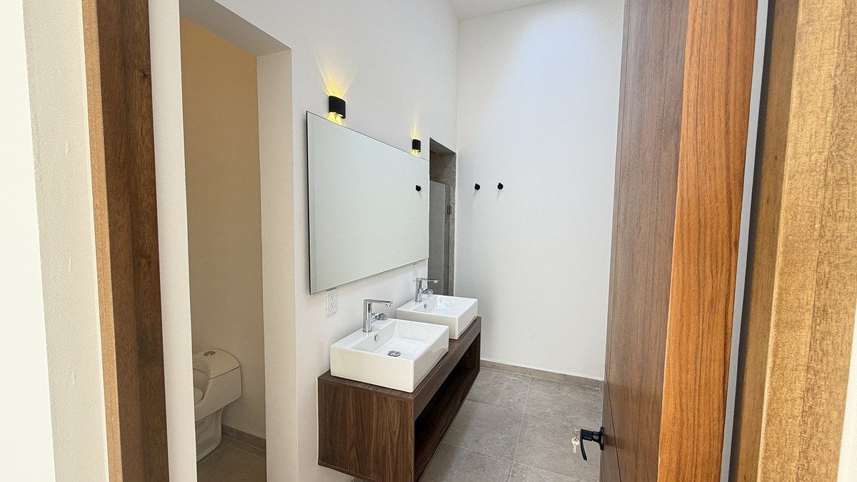 12 de 21: Baño Recámara Principal