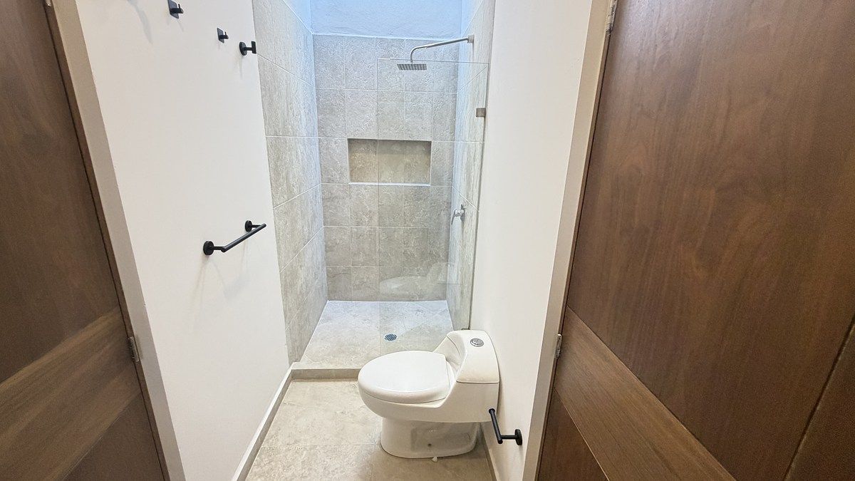 18 de 21: Baño Recámara 1 y 2