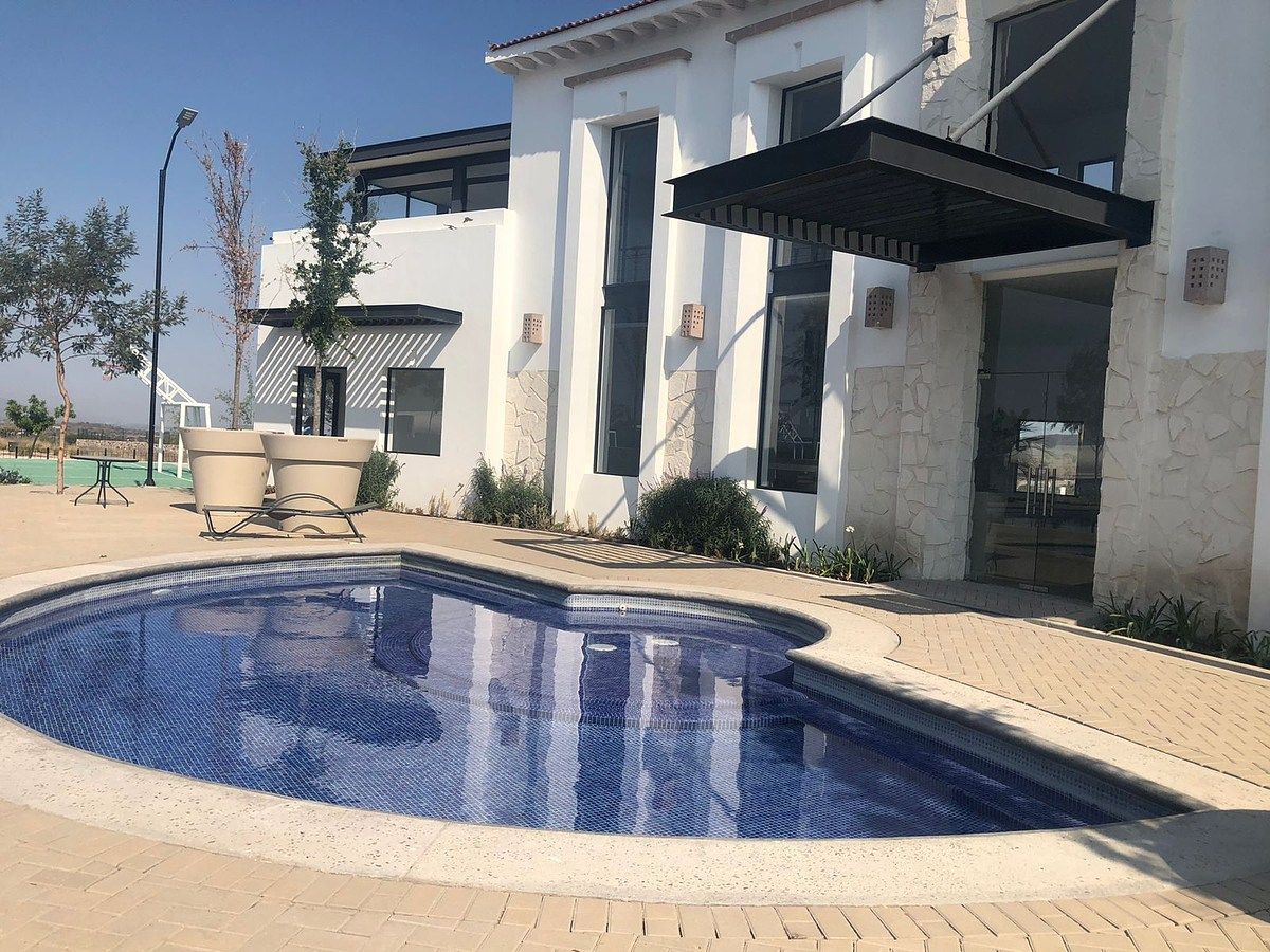 TERRENO EN VENTA CD MADERAS CORREGIDORA