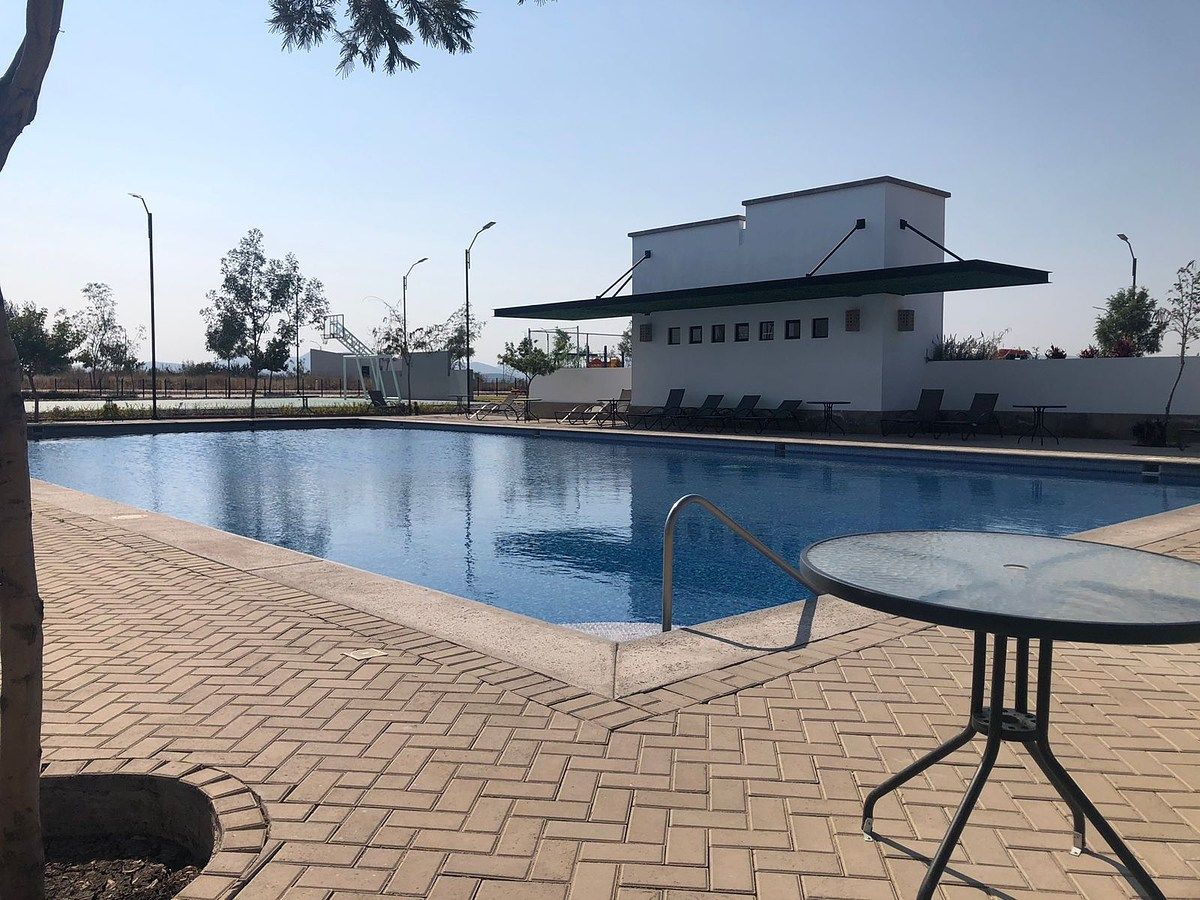 TERRENO EN VENTA CD MADERAS CORREGIDORA