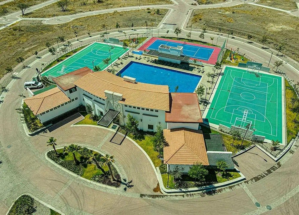 TERRENO EN VENTA CD MADERAS CORREGIDORA