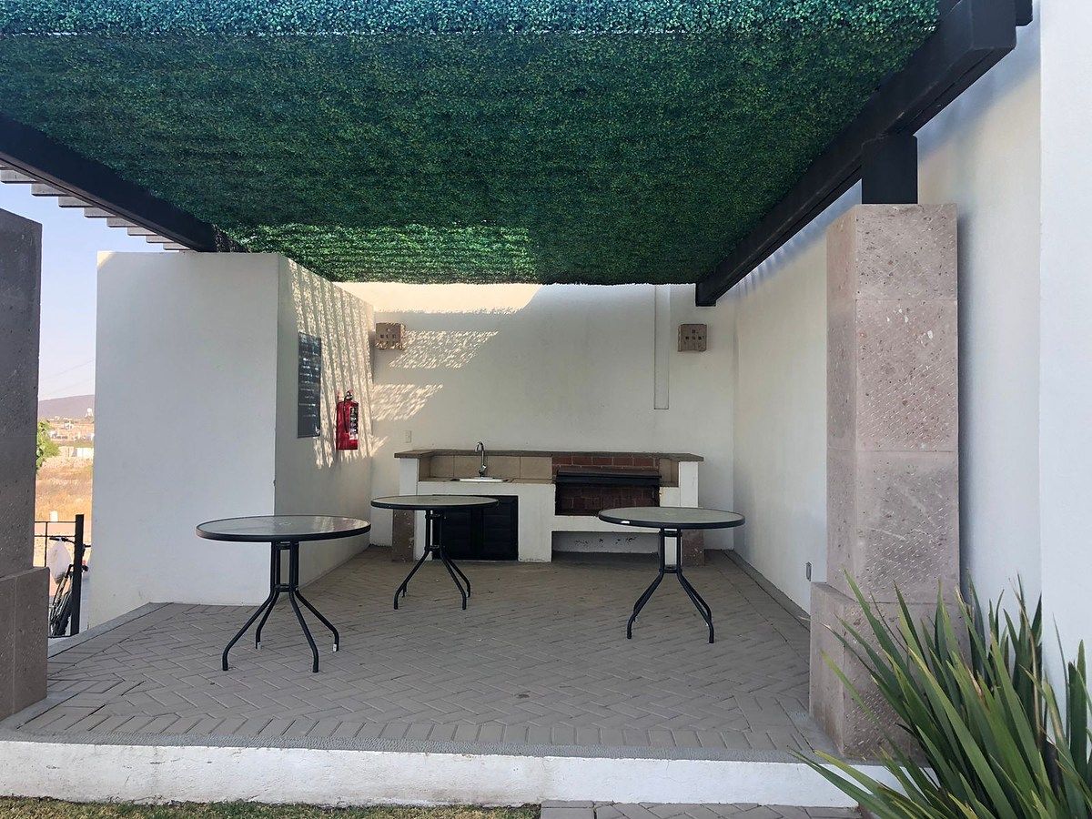 TERRENO EN VENTA CD MADERAS CORREGIDORA