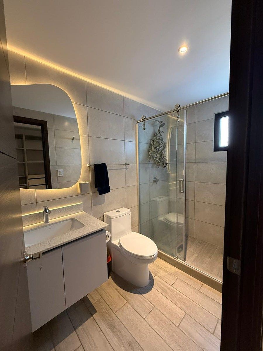 Apartamento en Zona 10, Guatemala, foto 6 de 13