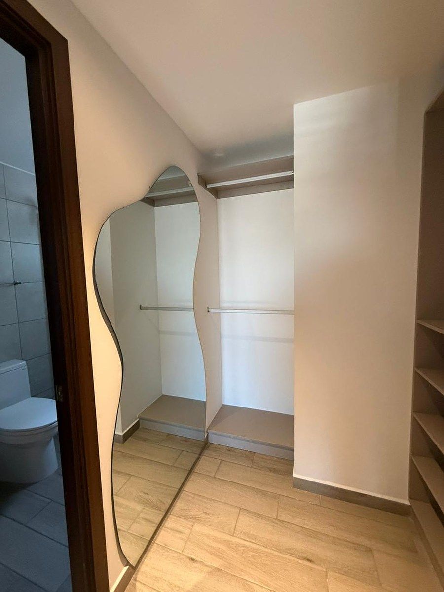 Apartamento en Zona 10, Guatemala, foto 8 de 13