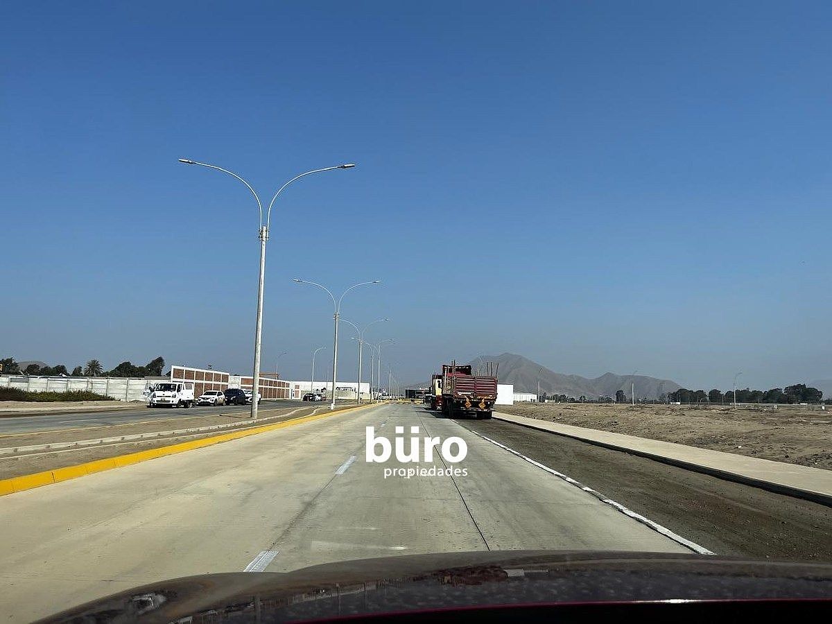 3 de 23: Vías asfaltadas